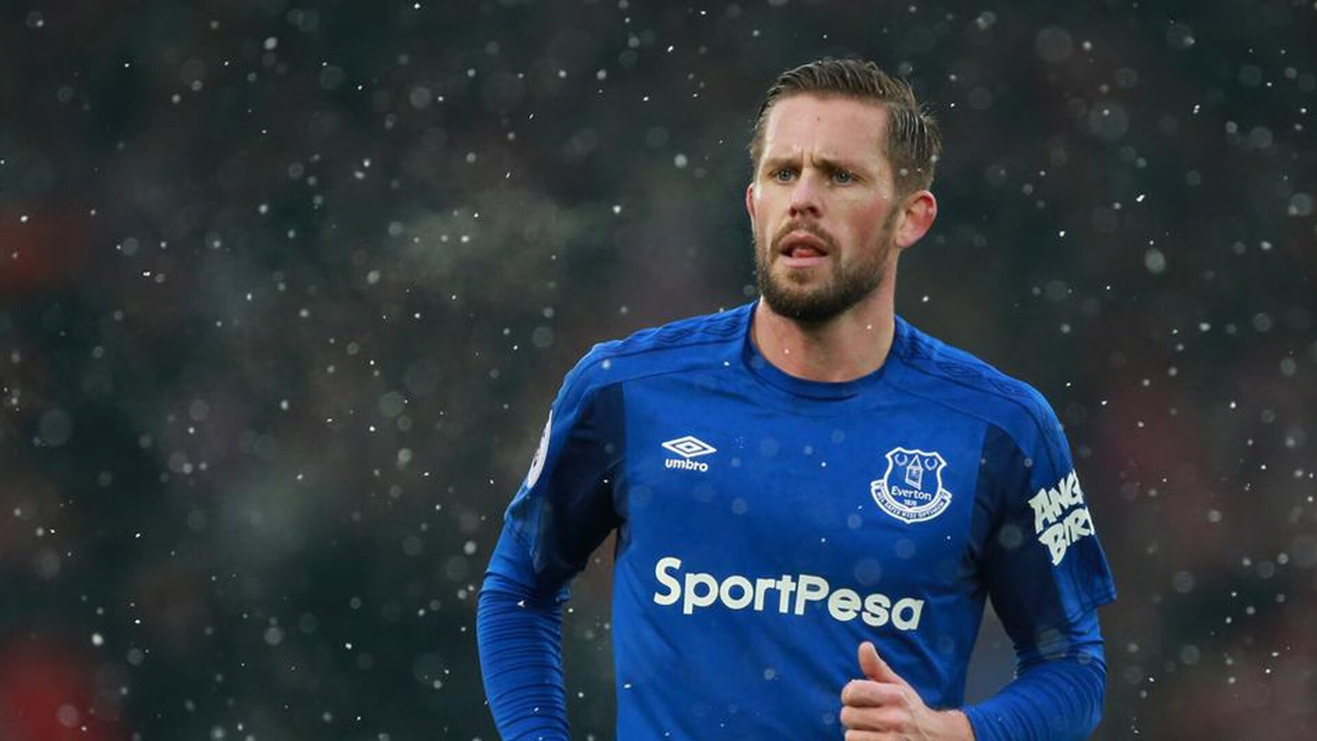 卡塞米罗一锤定音,喀麦隆力克阿尔及利亚的背后战术与意志